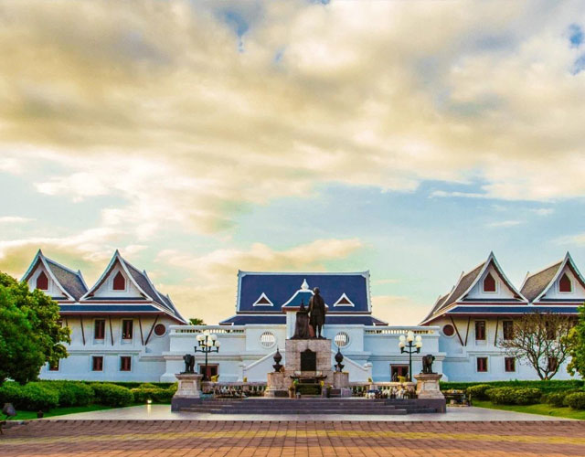 北曼谷先皇技术学院